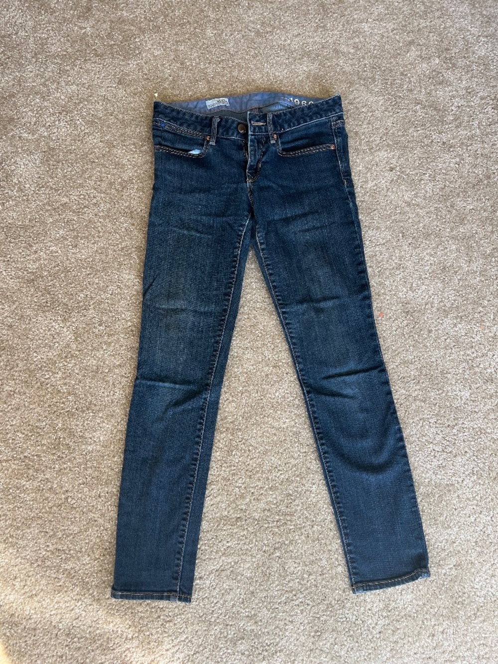 GAP Dark Wash Straight Leg Skinny Jeans